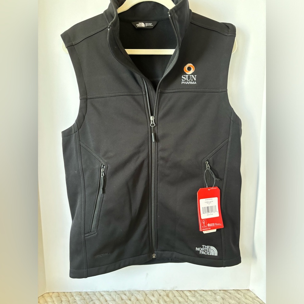 NORTH FACE WATERPROOF VEST NWT